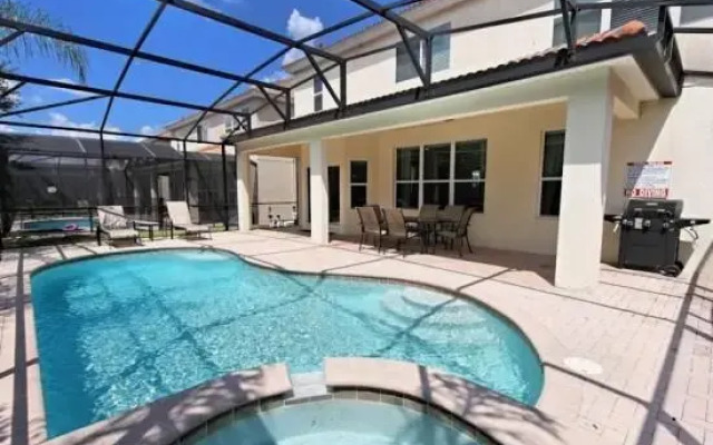 Magnificent Upscale Villa by Five Star Vacation Homes