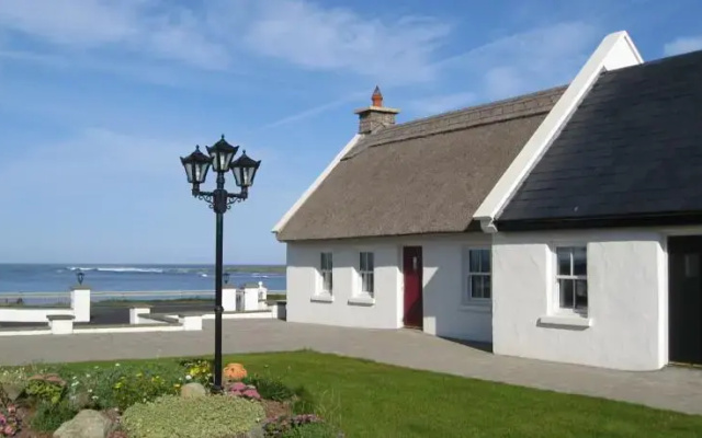 Red Cliff Lodge Restaurant and Seaview Suites
