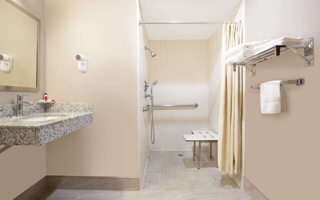 Super 8 by Wyndham Chico