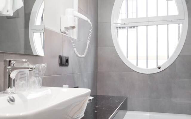 Apartamentos Turísticos Artemisa Sevilla