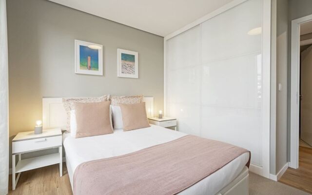 The Boats and Mountain Apartment