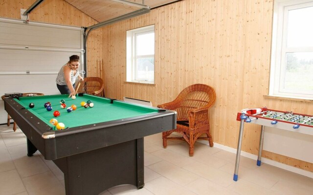 Pretty Holiday Home in Brovst With Whirlpool