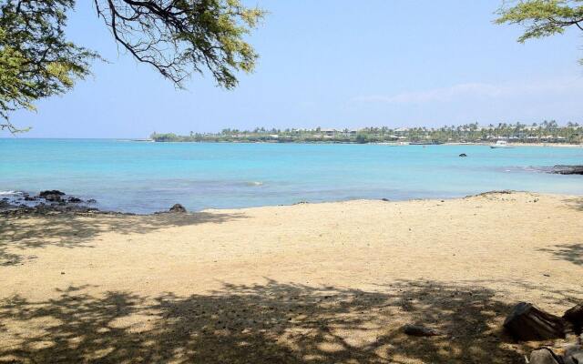 Lava Lava Beach Club