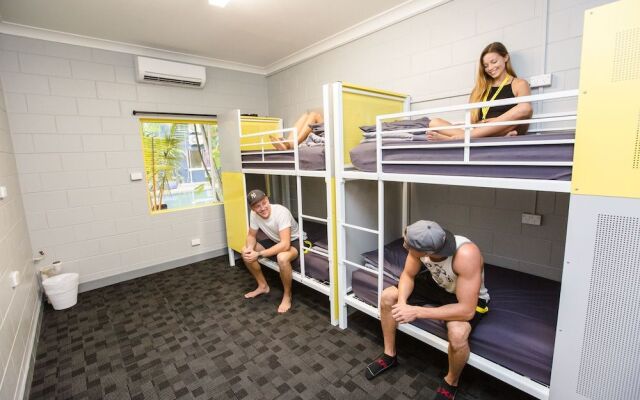 Mad Monkey Backpackers Village