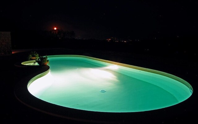 Apartment With one Bedroom in Montecastrilli, With Pool Access, Enclos
