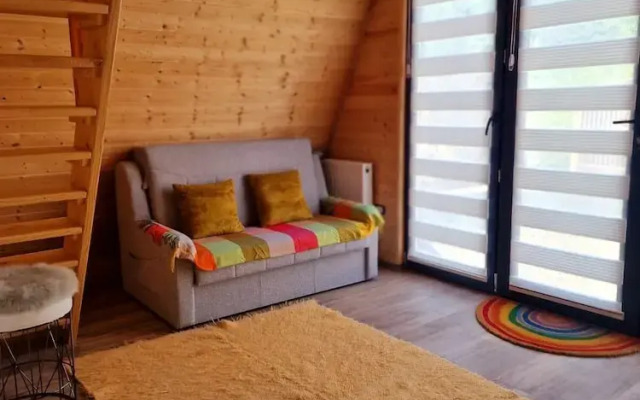 Bucovina-a-framehouse-hottub-fireplace-patio-wifi