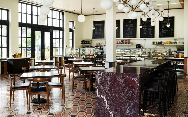 Hotel Californian