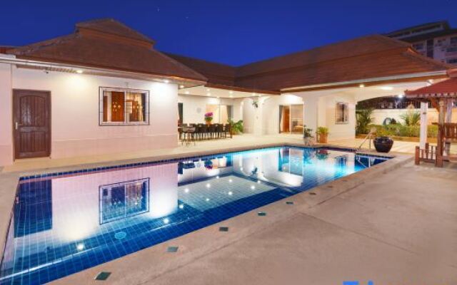 Villa Bos Near the Beach of Jomtien