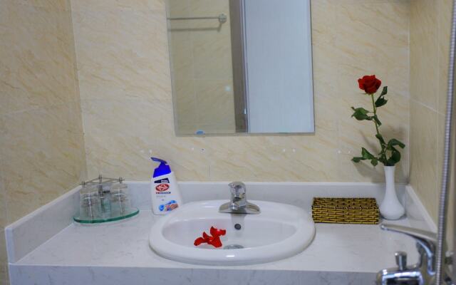 Mihaco Apartments and Hotel