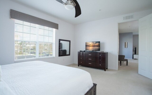 Vista Cay Jewel 3 Bedroom Condo