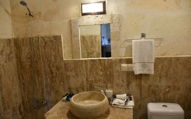 Glamada Cave Suites