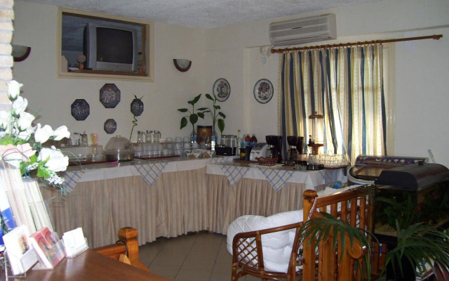 Pelagia Beach Studios