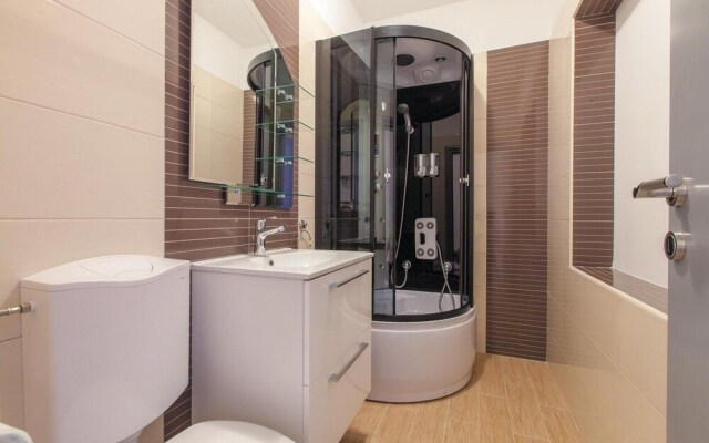 Beautiful Home in Omis With Wifi and 4 Bedrooms