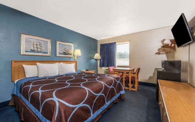 Super 8 by Wyndham Potosi