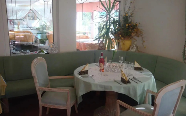 Hotel White Mountain