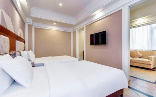 Borrman Hotel (Chongqing Qijiang East Station Shaxihe Park Store)