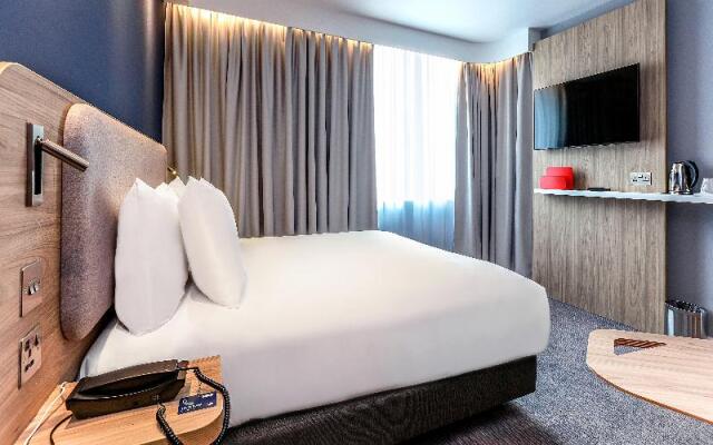 Holiday Inn Express Marne La Vallee Val D Europe