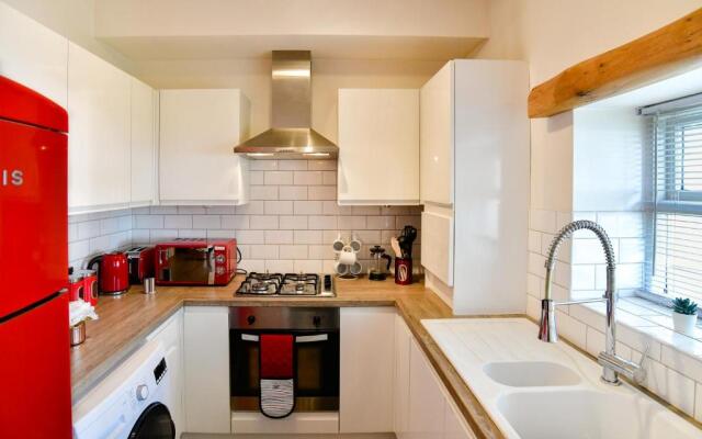 31 Cambrian Place, Swansea - Guest Homes