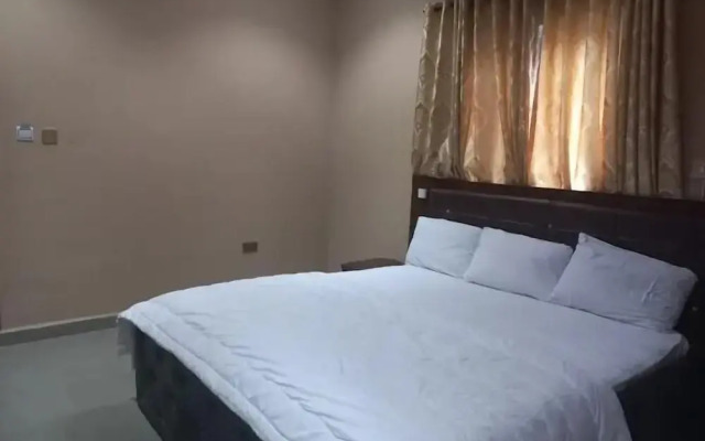 The Canopy Haven Apartment