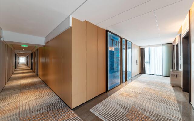 Holiday Inn Express Shenzhen Longhua by IHG