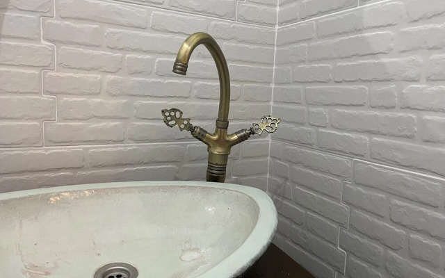 Nadide Duru Alacati