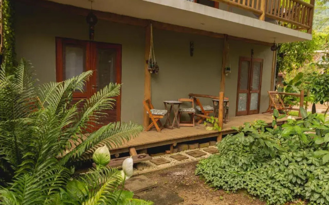 Suites surf house itamambuca