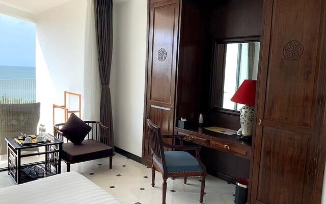 Palmy Beach Club Resort