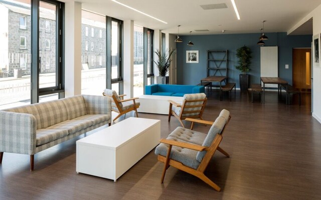 Powis Place - Campus Residence