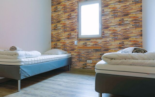 La Maison Devant La Prairie