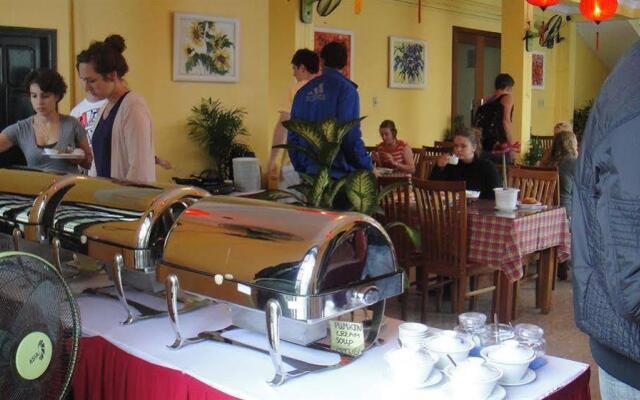 Bed Station Hostel & Pool  Bar Hoi An
