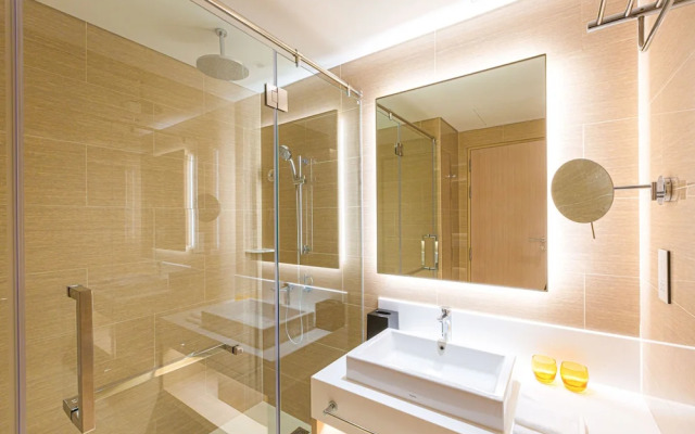 Zealax Hotel & Residence