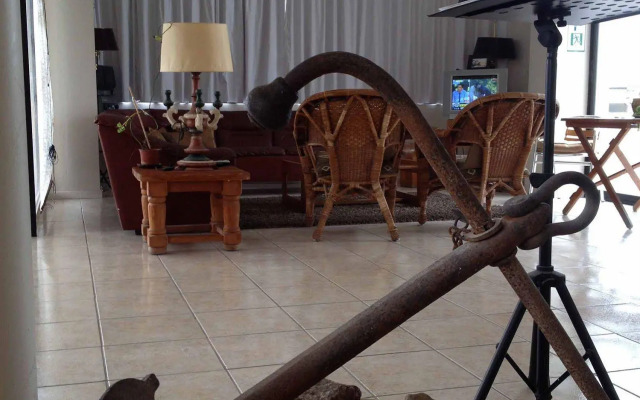 Hotel Blanco Encalada