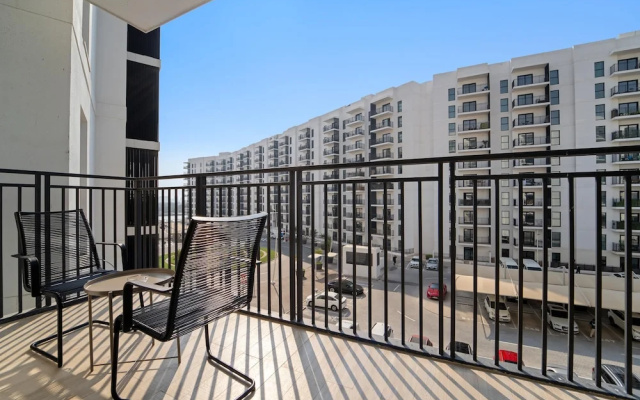 Silkhaus Modern 1bdr Canal Access Yas Island