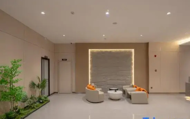 Luhe Elite Hotel