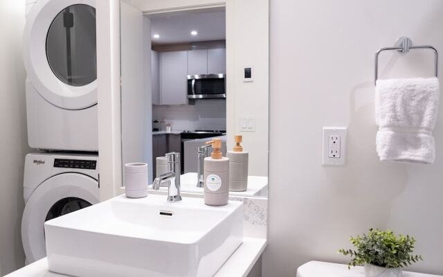 Hemlock Hangout By Revelstoke Vacations