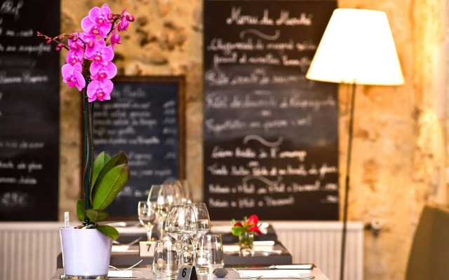 Logis Hôtels - Hôtel et Restaurant La Ferme de Flaran