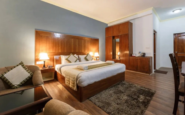 Reenam Hotel