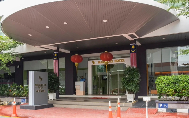 Marvelux Hotel