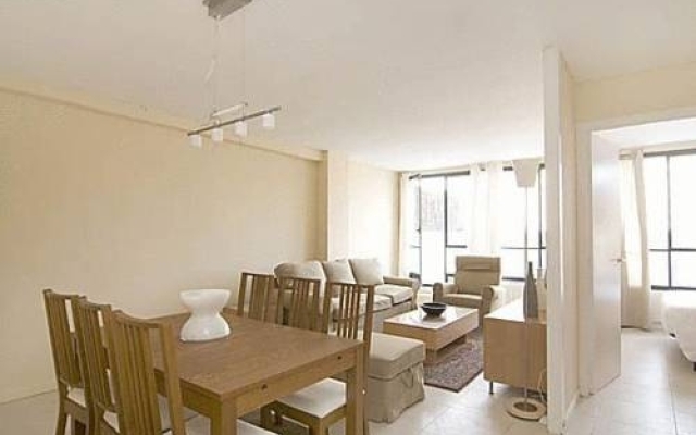 Rent4days Sants Apartments