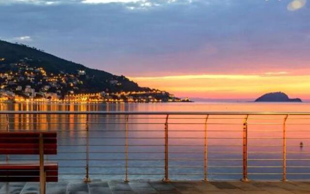 Magicstay - Bed And Breakfast 3 Stars Alassio