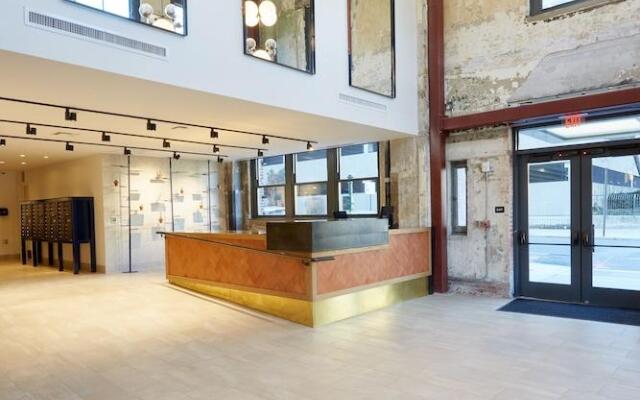 Contemporary Museum District Suites by Sonder