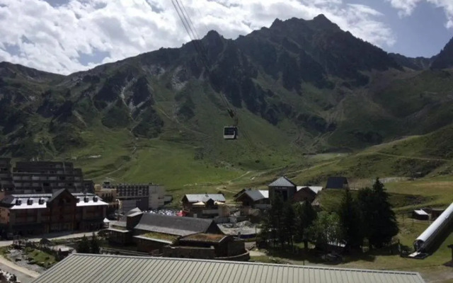 Appartement La Mongie, 2 pièces, 6 personnes - FR-1-404-206