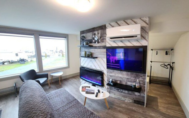 GLOBALSTAY. Paradise Marina Place
