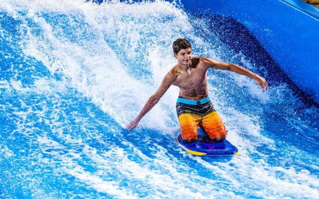 Flamingo Motel & Suites