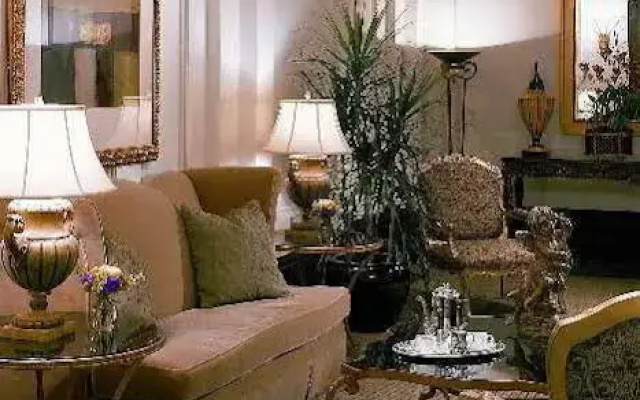The Whitney Hotel