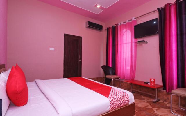 Raj Mahal By OYO Rooms