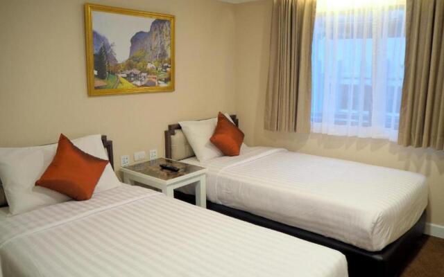 Kingston Suites 