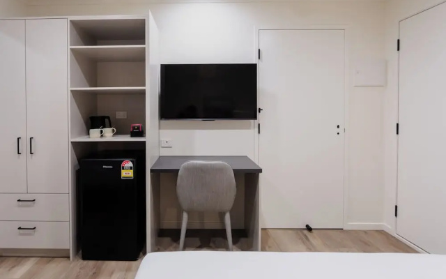 Coomera Lodge Hotel – Guest Rooms – Gold Coast