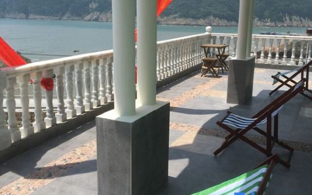 Weilan Seaside Hostel