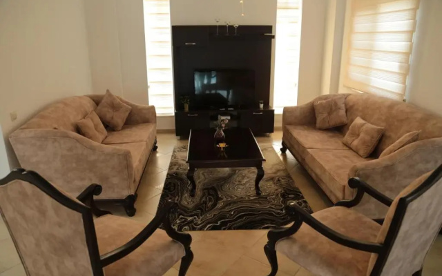 Villa Aslam, Kadriye Mahallesi 236 Sokak No: 1-4 Tolerance Golf Sitesi C-1 Blok, Serik, Antalya